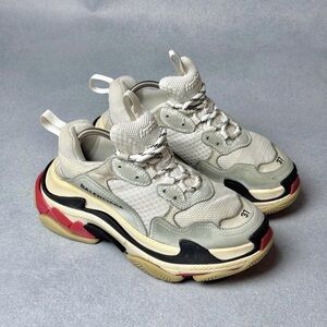 Balenciaga Triple S